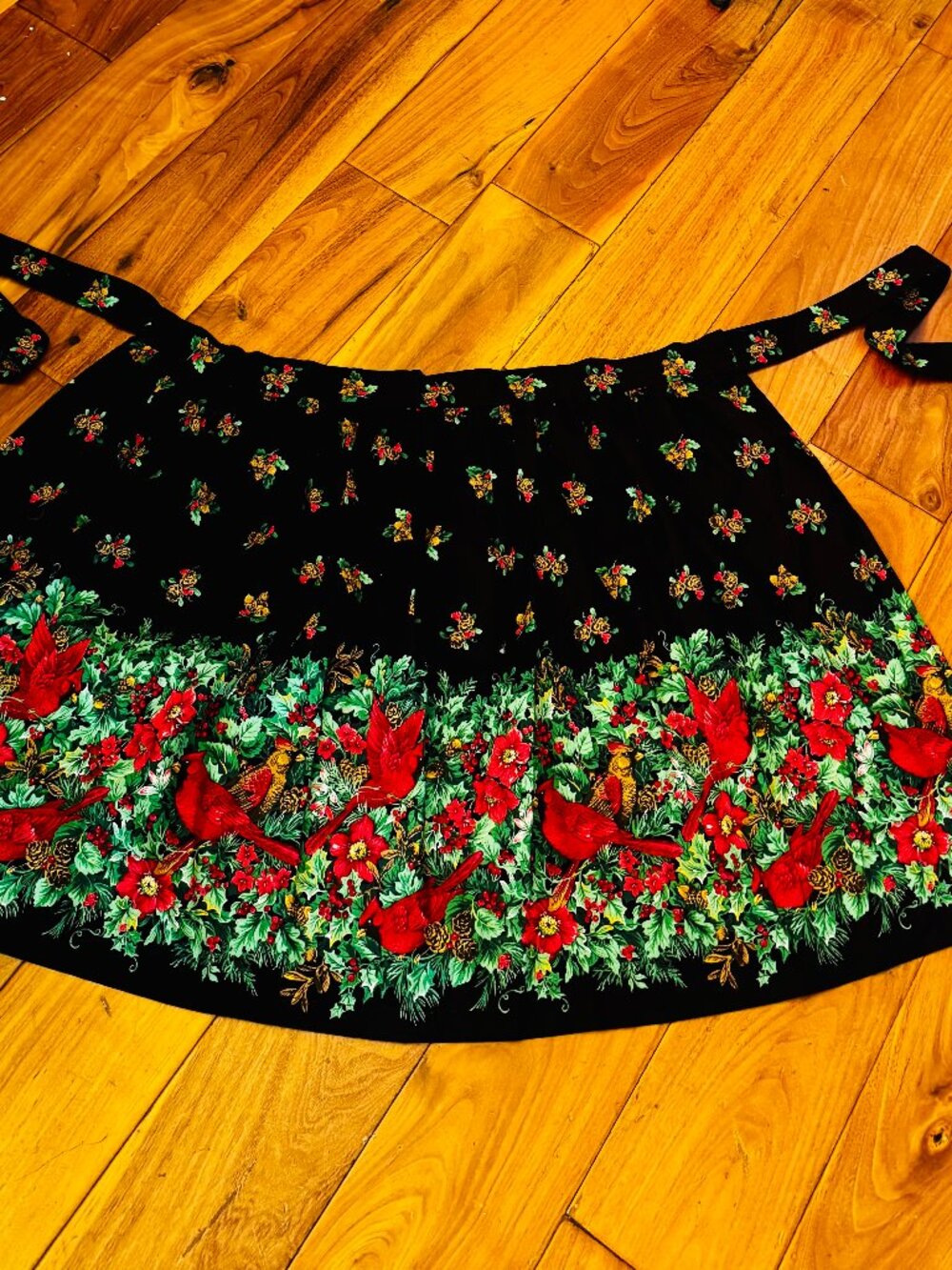 Handmade Waist Apron Christmas Black/Red/Green Poinsettia Cardinals Birds Cotton